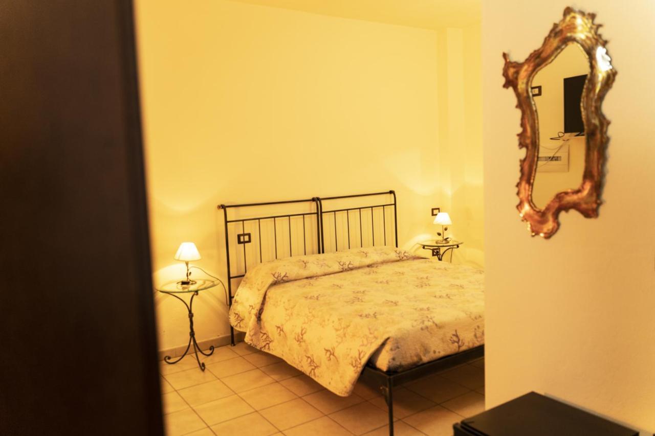 Da Sarah Hotel Muravera Eksteriør billede